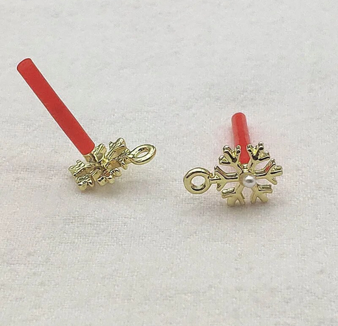 9x14mm Zinc Alloy Earring Topper with Connecting Loop (Snowflake), 20ea/pack