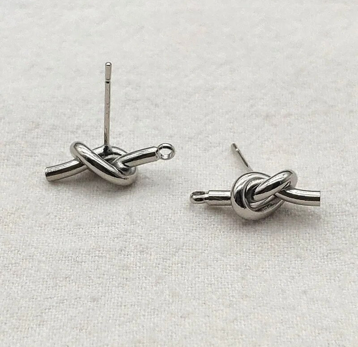 Earring Findings - 17x6mm Knot Earring Stud Connector (10ea/pack) 5 pairs