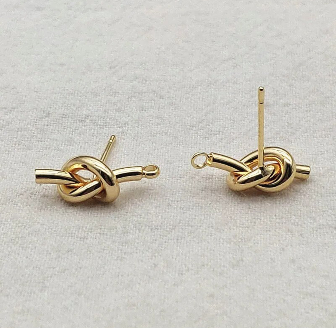 Earring Findings - 17x6mm Knot Earring Stud Connector (10ea/pack) 5 pairs
