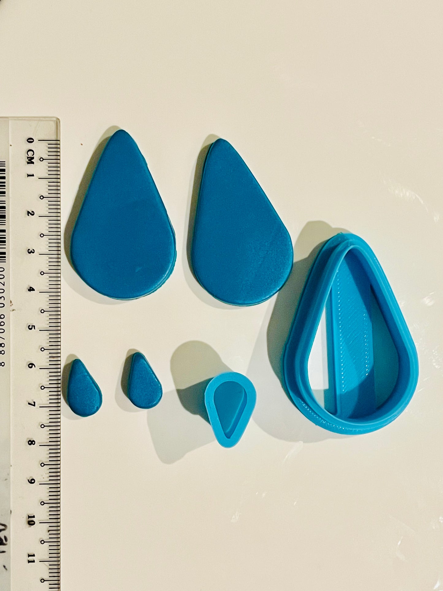 Clay Cutters CC0005 - Teardrop Shape (7 Sizes Available)