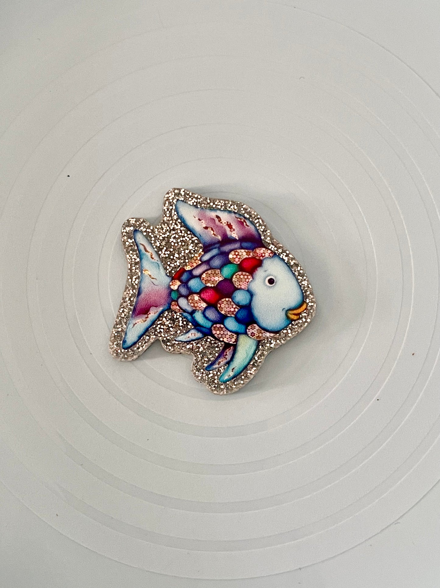 Resin Flatback Planar (Silver Glitters) E0899 - Fish (2 Profiles, Right & Left Available)