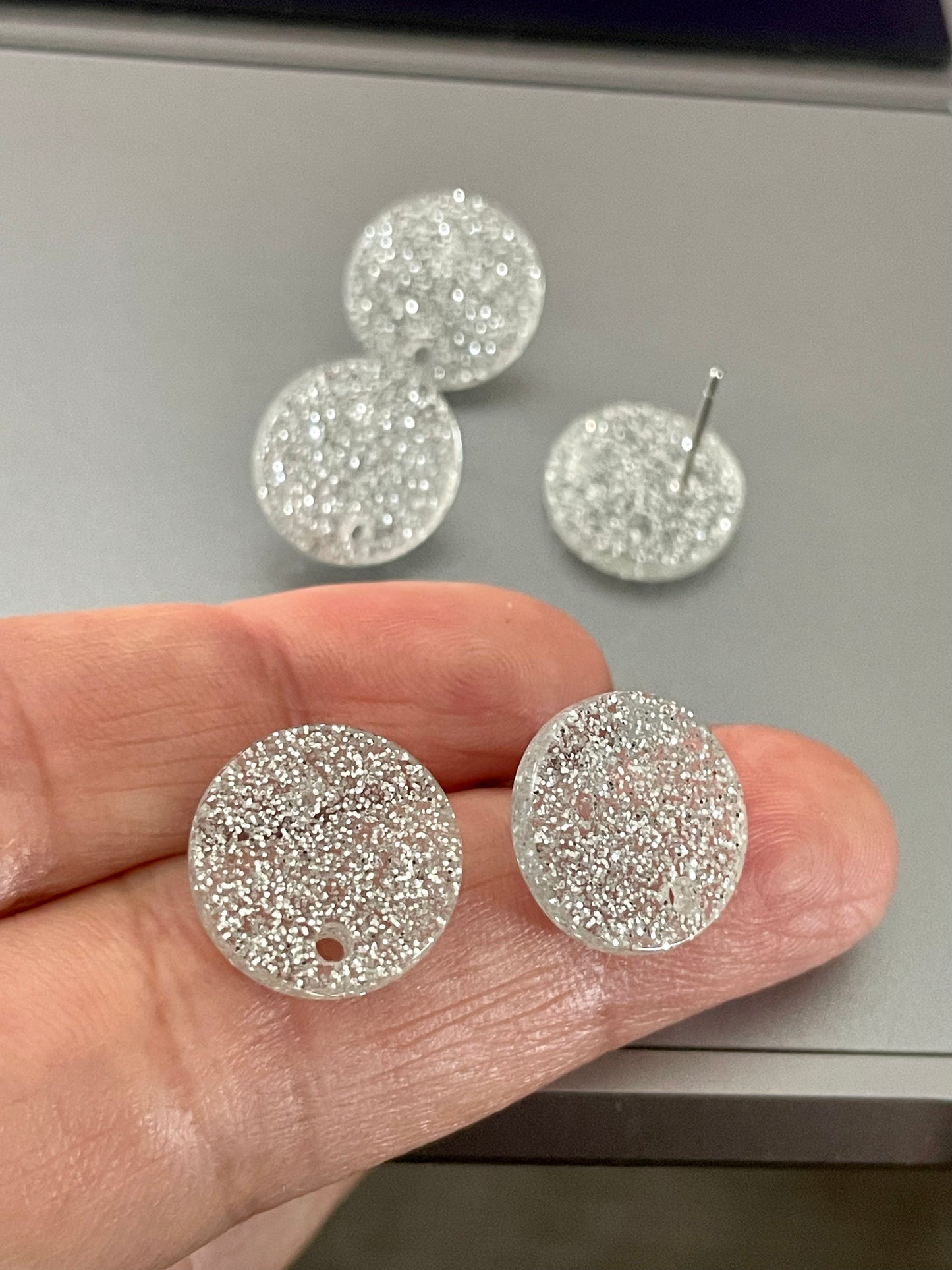 Earring Findings F0373 - Glitter Acrylic Coin Shape Earring Topper (1 Pair)