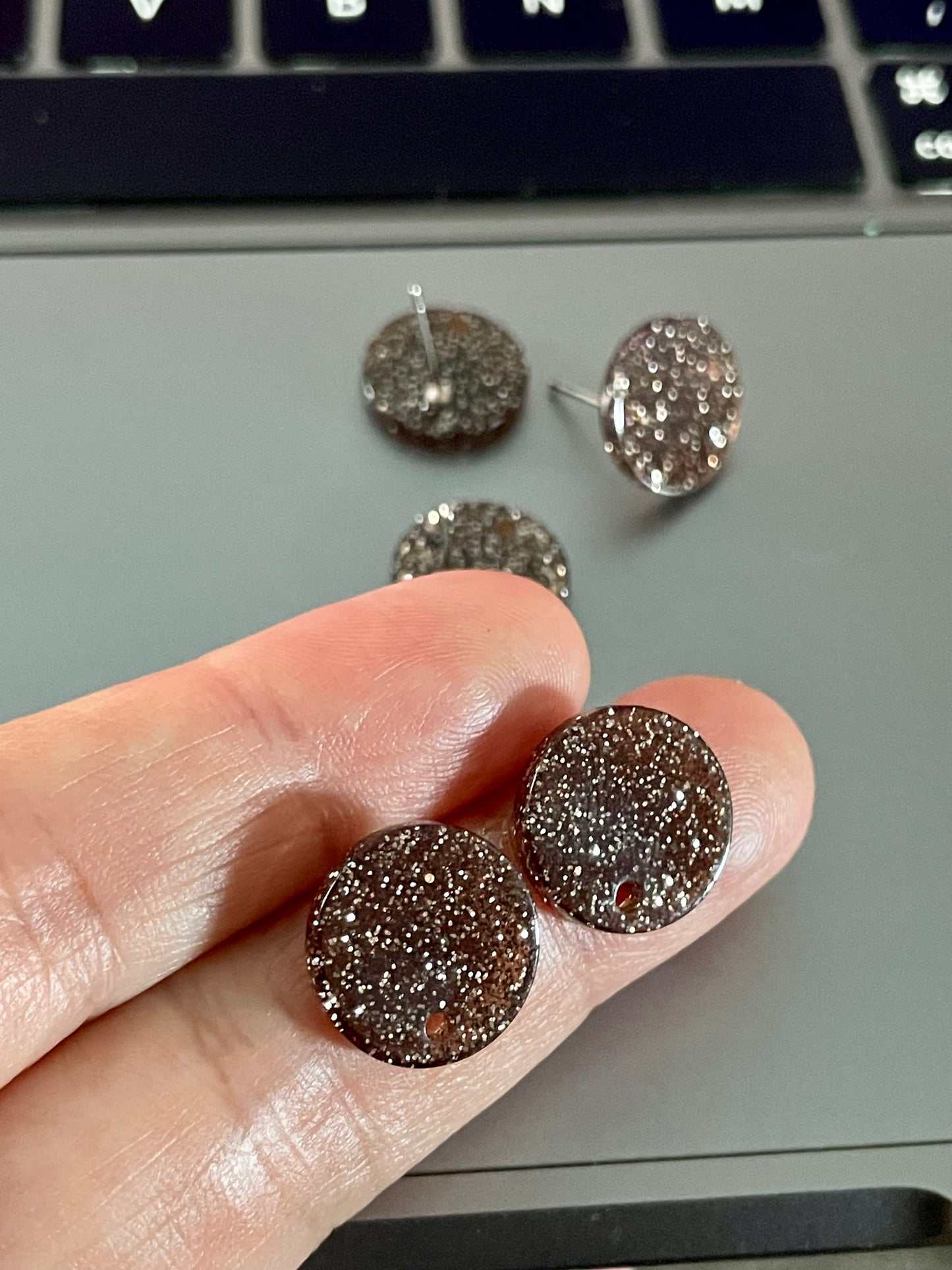 Earring Findings F0373 - Glitter Acrylic Coin Shape Earring Topper (1 Pair)