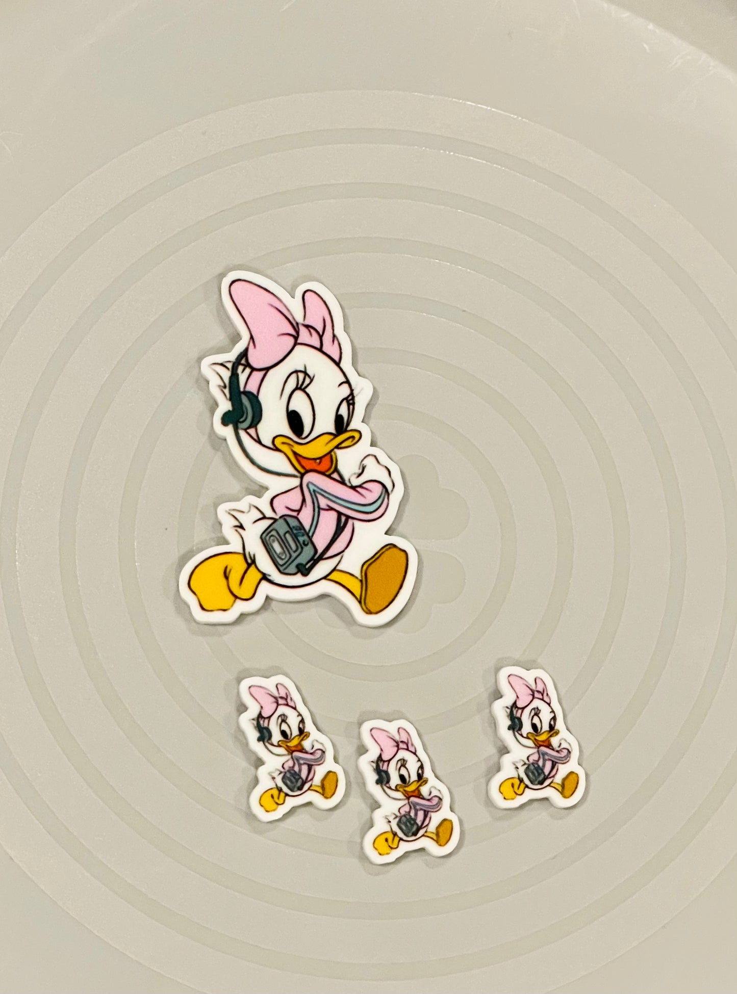 Resin Flatback Planar - Ducks Daisy (2 sizes)