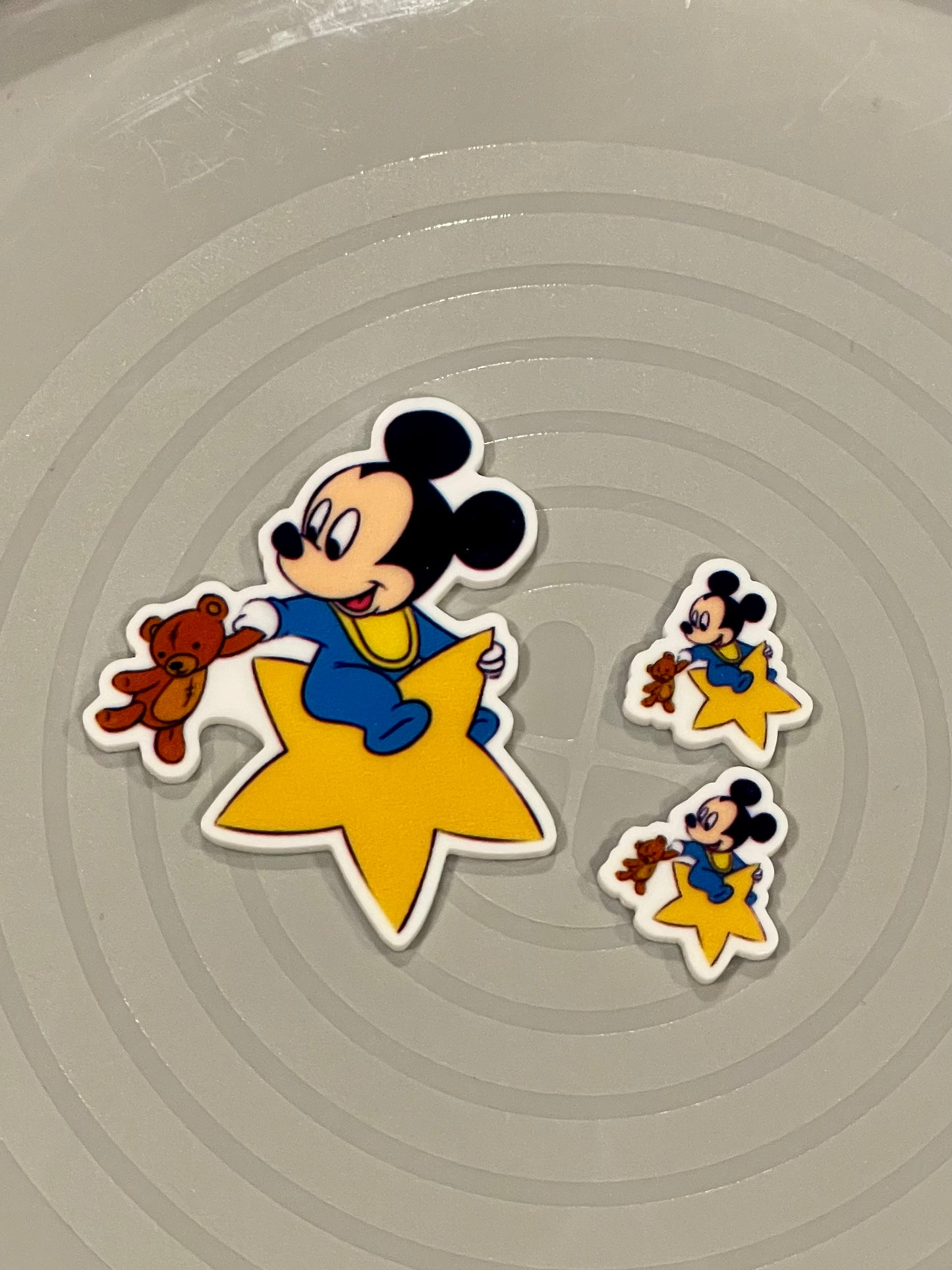 Resin Flatback Planar - MickeyMouse (2 sizes)