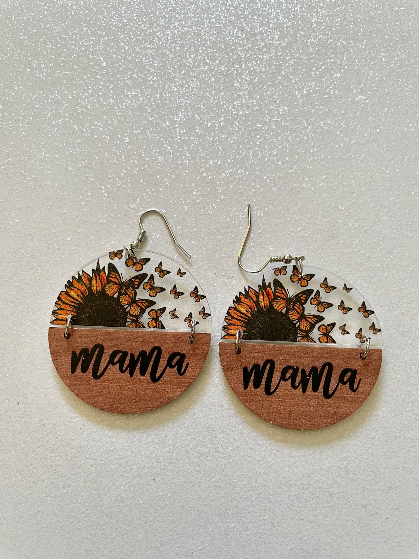 E0585 Mama Theme Wooden-Acrylic Flora Dangle Earring (1 pair)