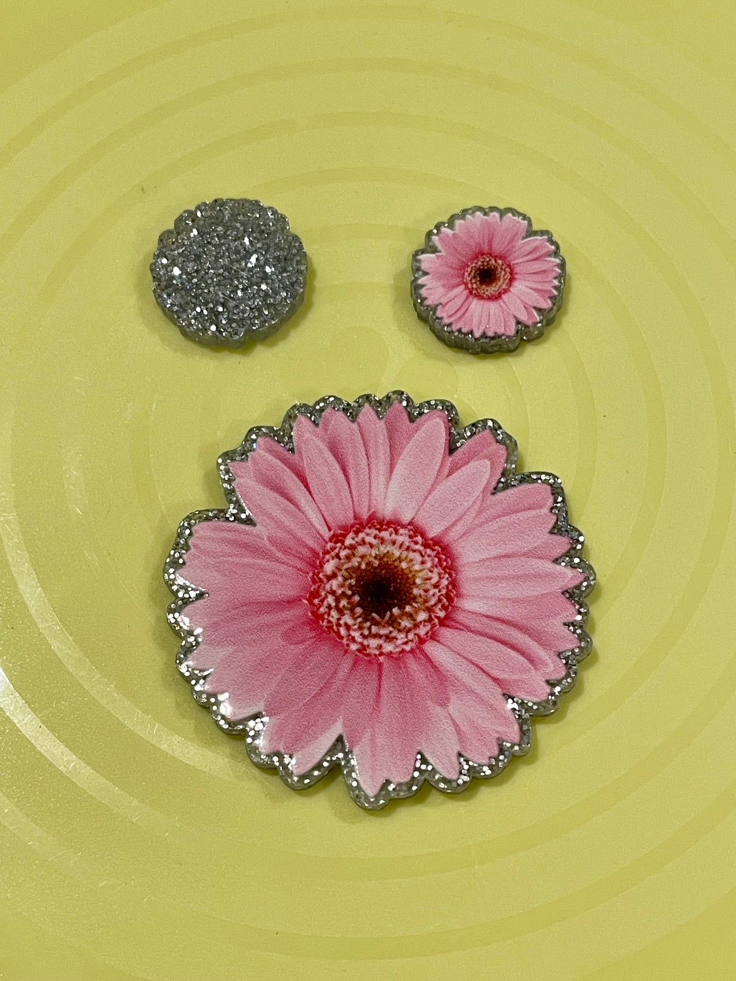 Resin Flatback Planar (Silver Glitters) E0731 - Pink Flower (2 Sizes Available)