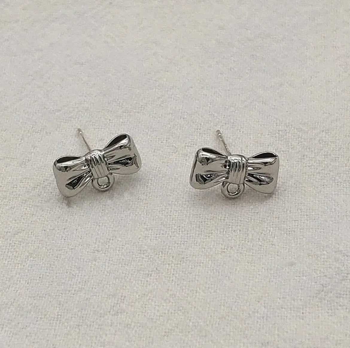 13x7mm Zinc Alloy Earring Topper Ribbon-Bow With Connecting Loop (20ea/pack) (6 Colors Available))