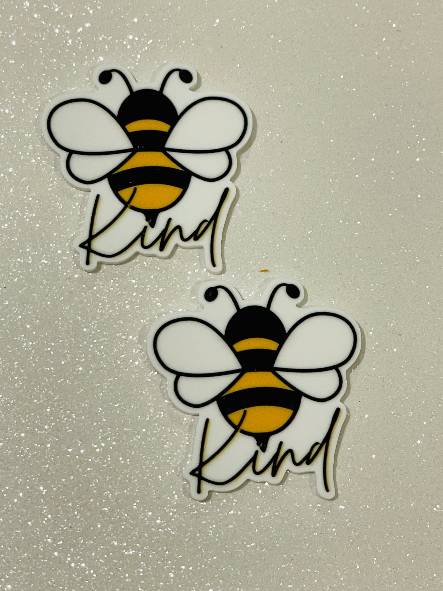 Resin Flatback Planar E0972 - Bee Kind