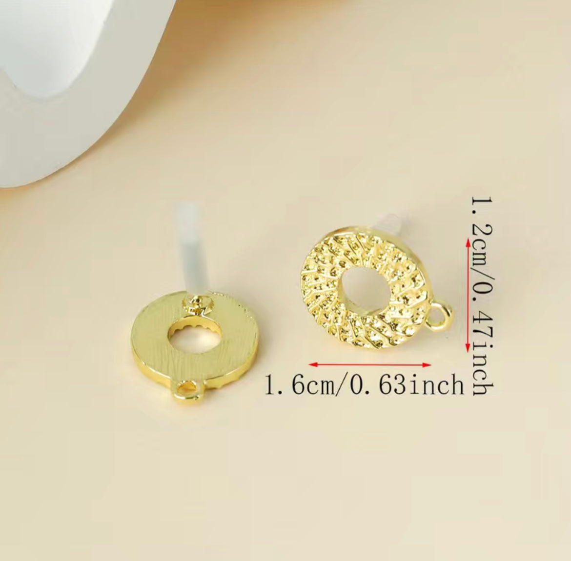 Earring Topper Exquisite Embossed Surface Stud (8ea/pack) E0006