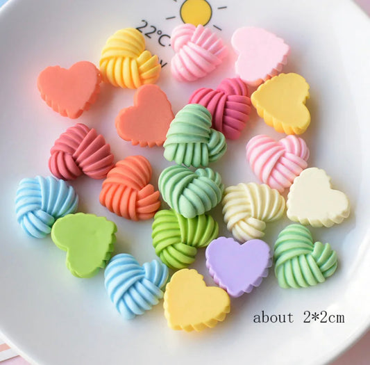 Resin Flatback Wool Knitting Hearts (9 Colours without Hook)